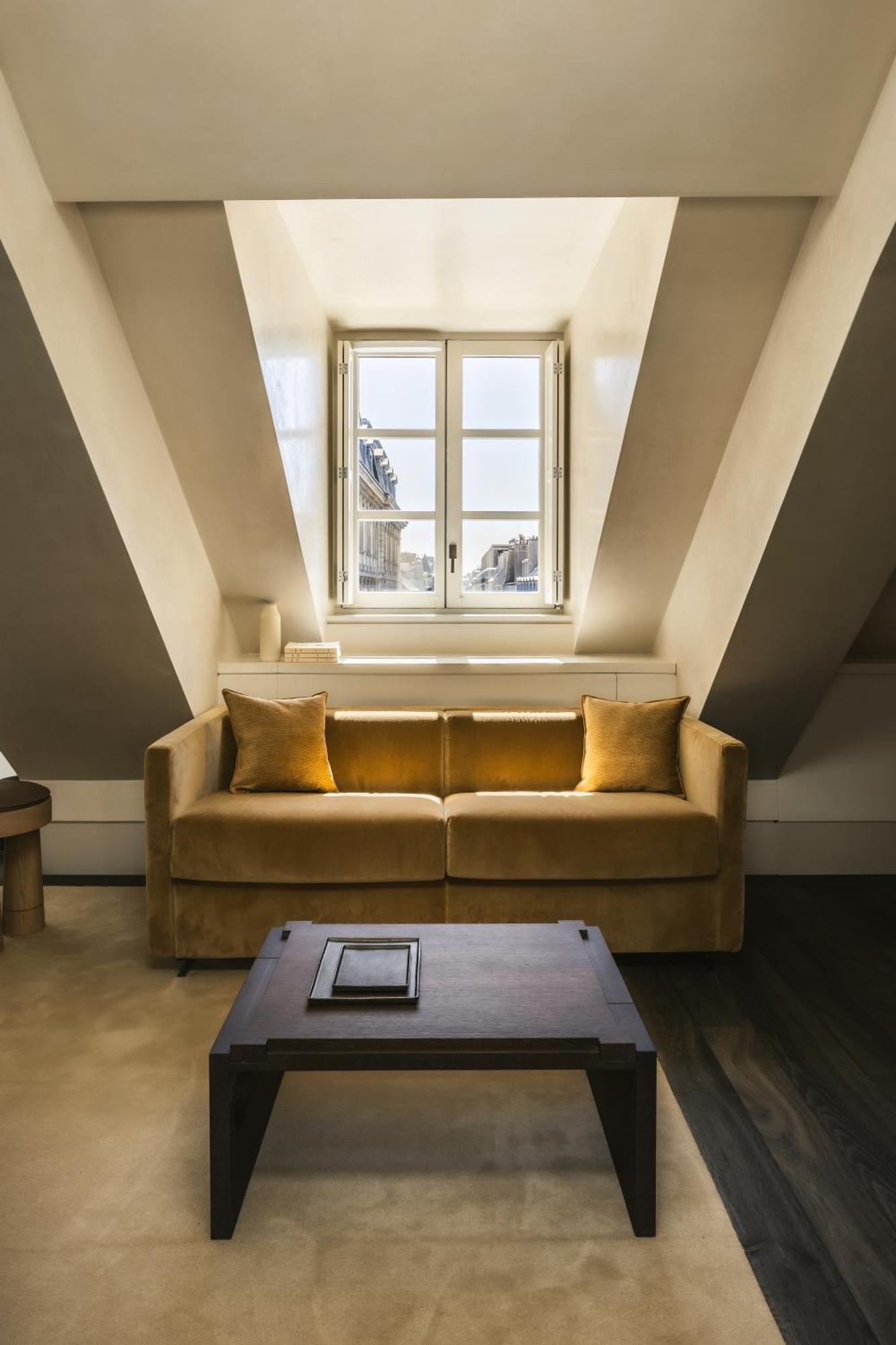 Parisian Junior Suite