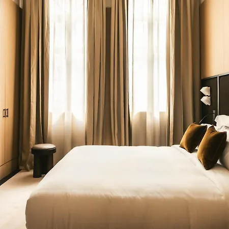 Mondovi Luxury Suites-3